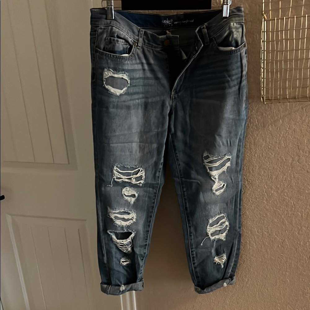 Soho Blue Boyfriend Jeans with Distressed Detailing